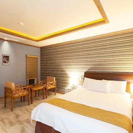 Sahara Hotel Jeju Buitenkant foto